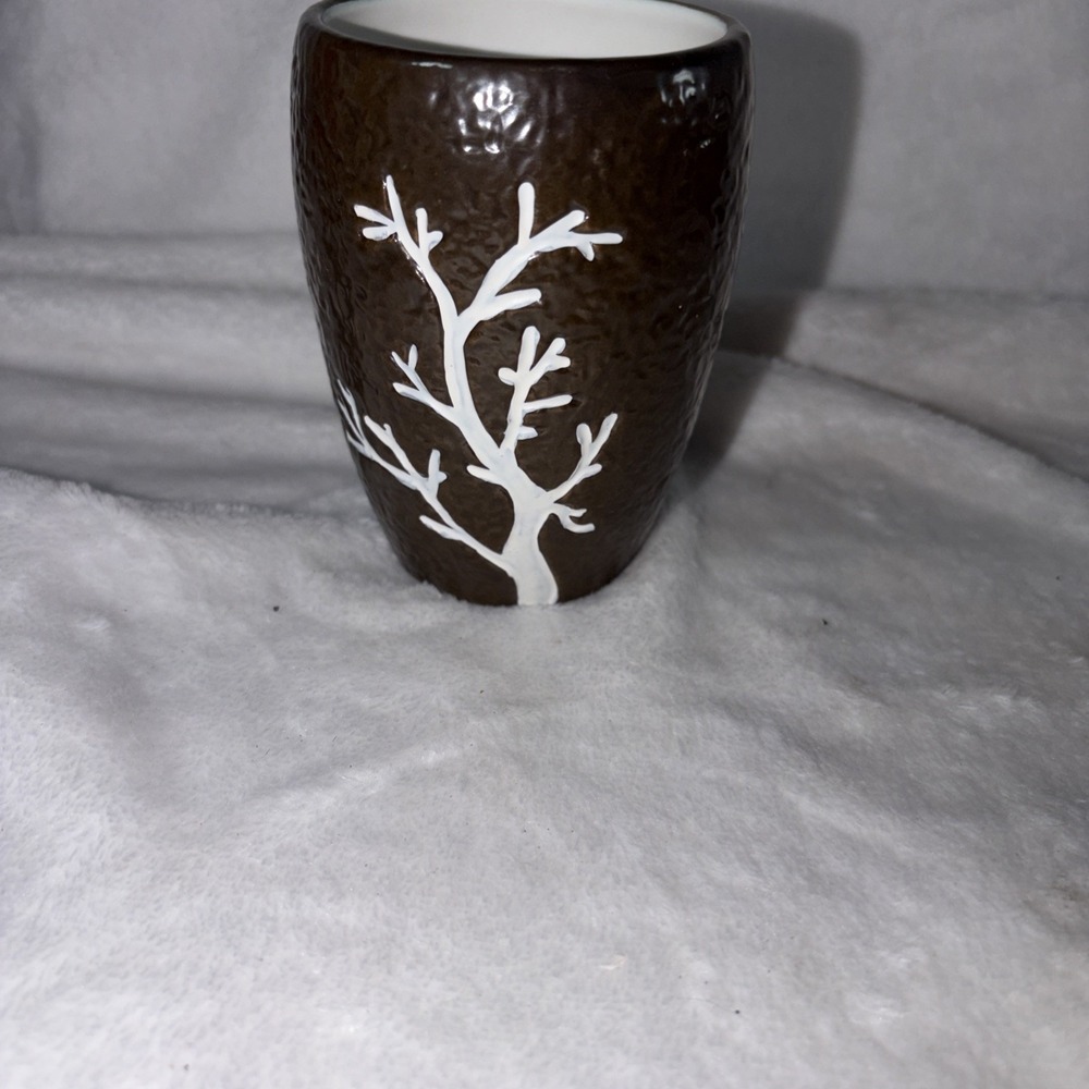 Allure Home Creation 2010 Winter Tree Ceramic Bathroom Tumbler Cup Brown‎ EUC